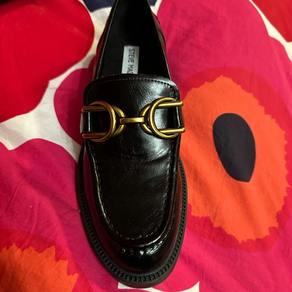 Brand new in the box Steve Madden flat - Picture 1 of 1